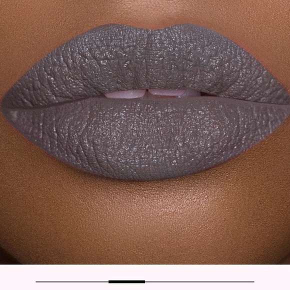 NIB Jeffree Star Velvet Trap in Grave Digger - Picture 2 of 5